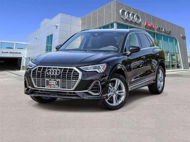 2023 Audi Q3 S line Premium AWD photo