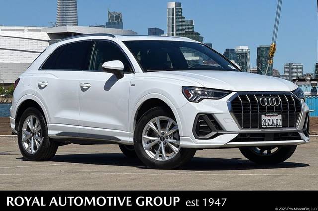 2023 Audi Q3 S line Premium AWD photo