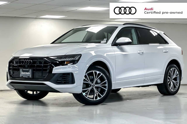 2023 Audi Q8 Premium AWD photo