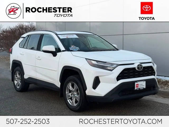 2023 Toyota RAV4 XLE AWD photo