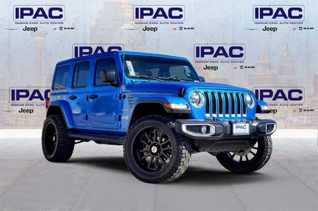 2023 Jeep Wrangler Unlimited Sahara 4WD photo