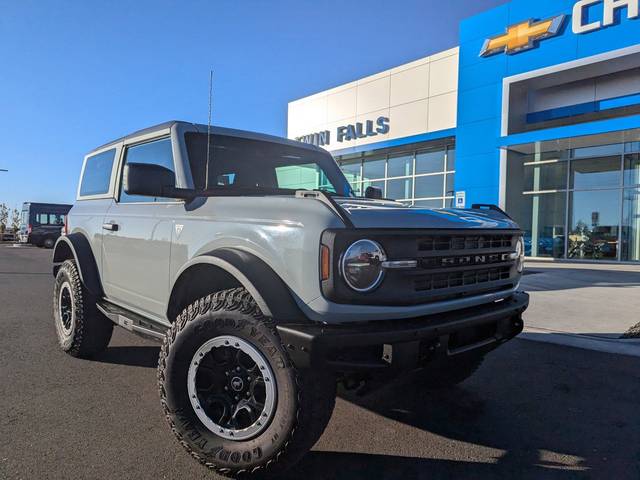 2023 Ford Bronco 2 Door Base 4WD photo