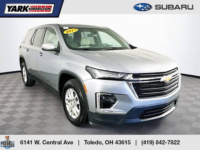 2023 Chevrolet Traverse LS FWD photo