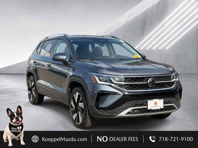 2023 Volkswagen Taos SEL AWD photo