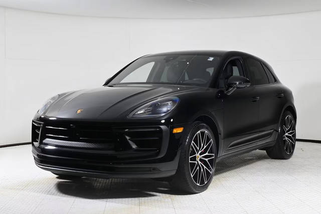2023 Porsche Macan S AWD photo