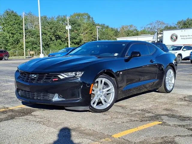 2023 Chevrolet Camaro 1LT RWD photo