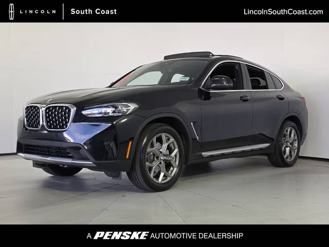 2023 BMW X4 xDrive30i AWD photo