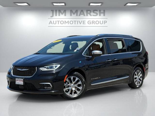 2023 Chrysler Pacifica Minivan Hybrid Pinnacle FWD photo