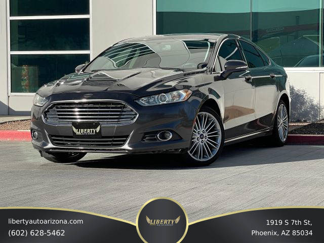 2015 Ford Fusion SE FWD photo