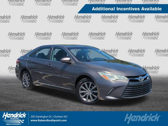 2015 Toyota Camry XLE FWD photo