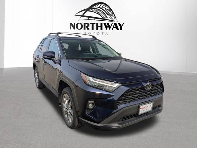 2023 Toyota RAV4 XLE Premium AWD photo