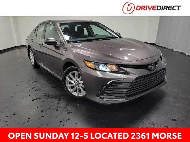 2023 Toyota Camry LE FWD photo