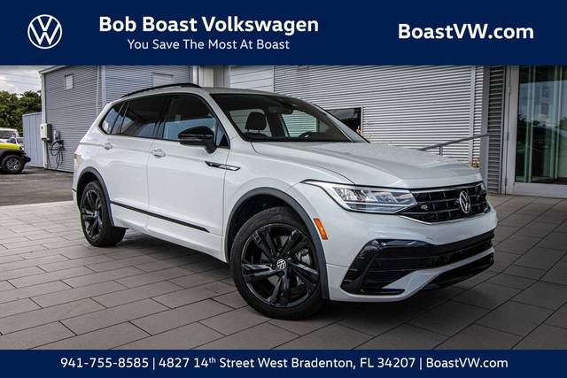 2023 Volkswagen Tiguan SE R-Line Black FWD photo