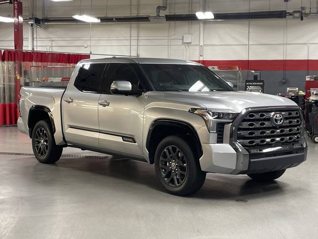 2023 Toyota Tundra Platinum 4WD photo