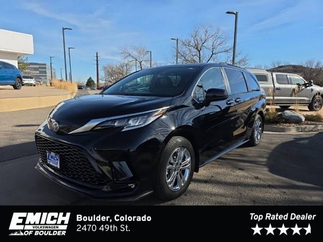 2023 Toyota Sienna XSE AWD photo
