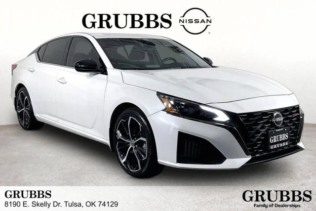 2023 Nissan Altima 2.5 SR FWD photo