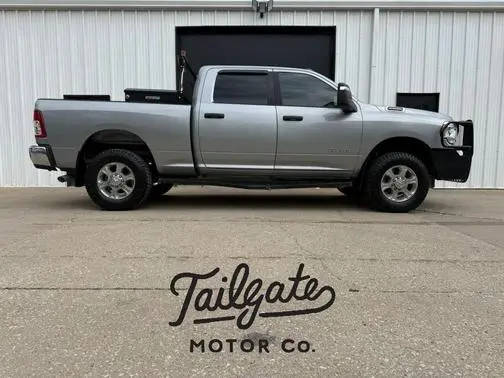 2023 Ram 2500 Big Horn 4WD photo