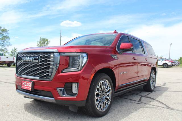 2023 GMC Yukon XL Denali Ultimate 4WD photo