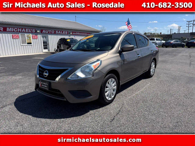 2015 Nissan Versa SV FWD photo
