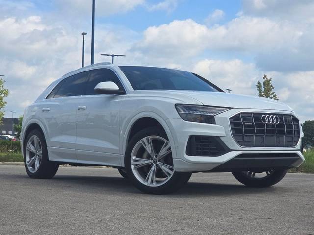 2023 Audi Q8 Premium AWD photo