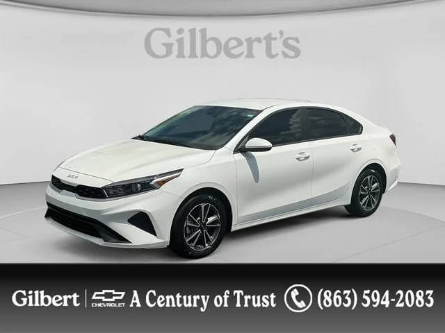 2023 Kia Forte LXS FWD photo
