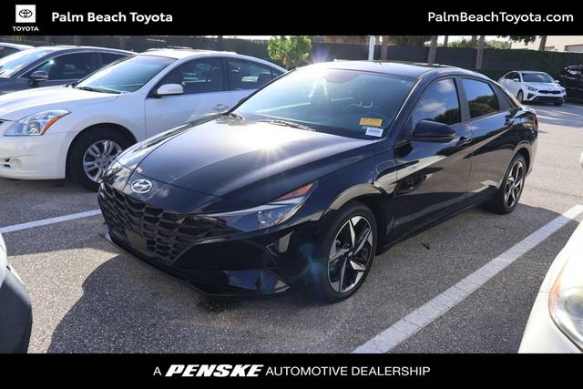 2023 Hyundai Elantra SEL FWD photo
