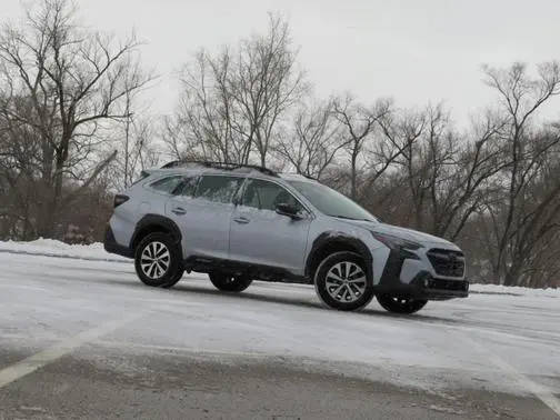 2023 Subaru Outback  AWD photo