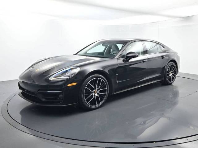 2023 Porsche Panamera Platinum Edition RWD photo