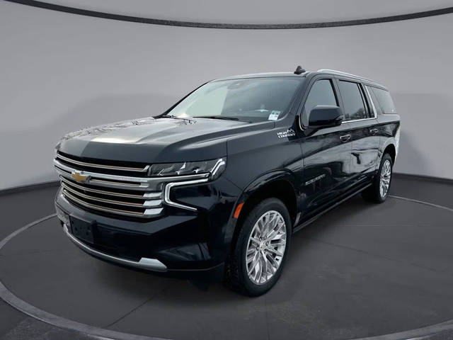 2023 Chevrolet Suburban High Country 4WD photo