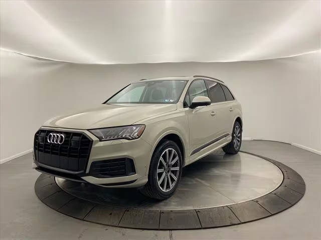 2023 Audi Q7 Premium Plus AWD photo