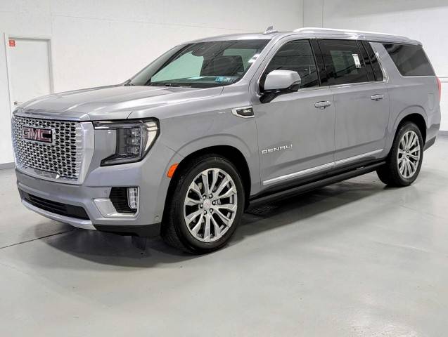 2023 GMC Yukon XL Denali 4WD photo