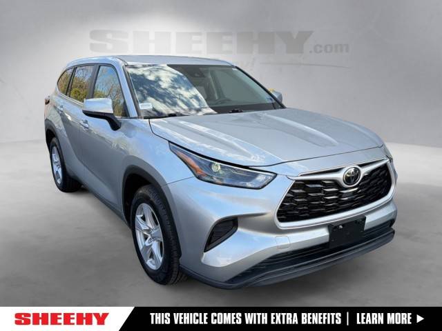 2023 Toyota Highlander L FWD photo