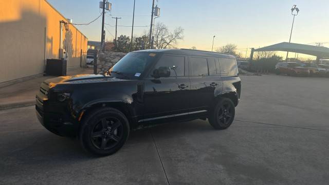 2023 Land Rover Defender 110 X-Dynamic SE AWD photo