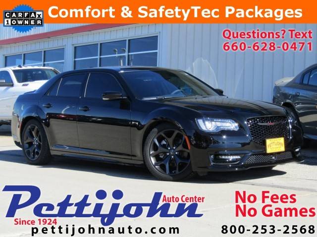 2023 Chrysler 300 300S RWD photo