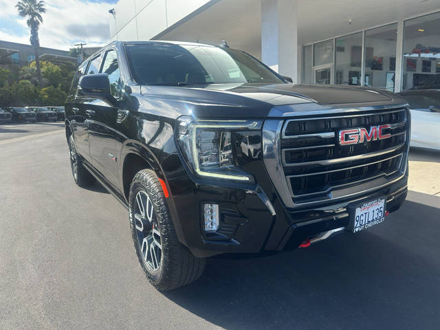 2023 GMC Yukon XL AT4 4WD photo