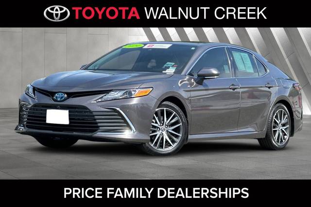 2023 Toyota Camry Hybrid XLE FWD photo