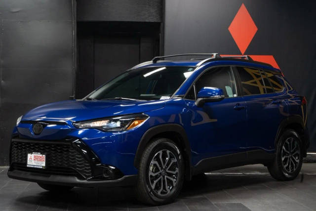 2023 Toyota Corolla Cross Hybrid SE AWD photo