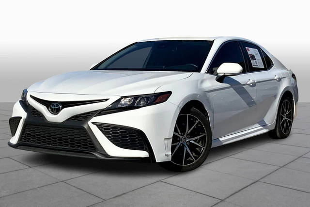 2022 Toyota Camry SE FWD photo