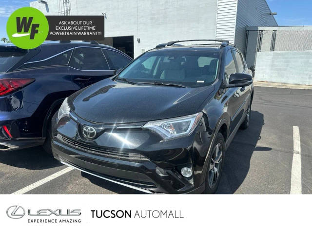 2017 Toyota RAV4 XLE FWD photo
