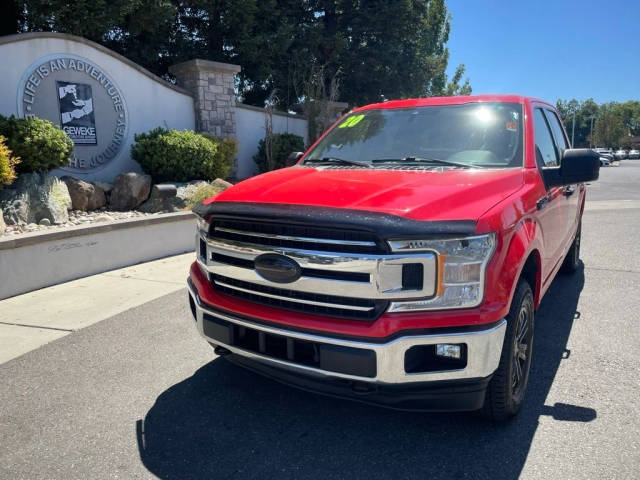 2020 Ford F-150 XLT 4WD photo