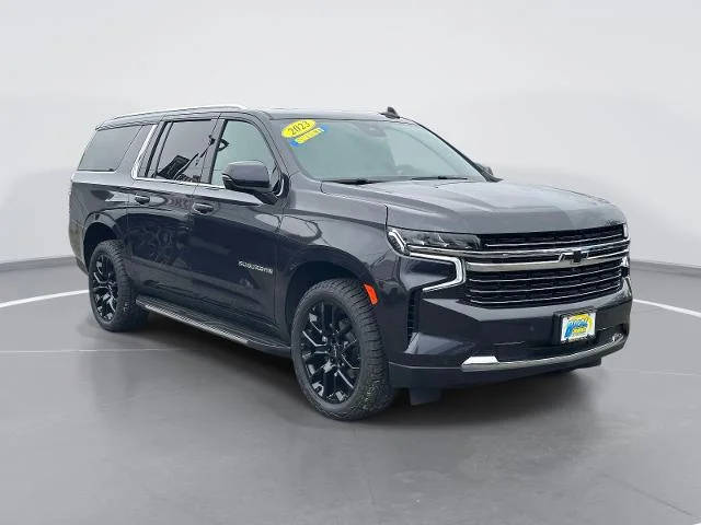 2023 Chevrolet Suburban LT 4WD photo