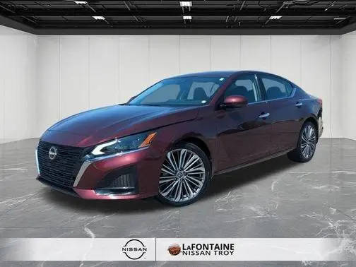 2023 Nissan Altima 2.5 SL FWD photo