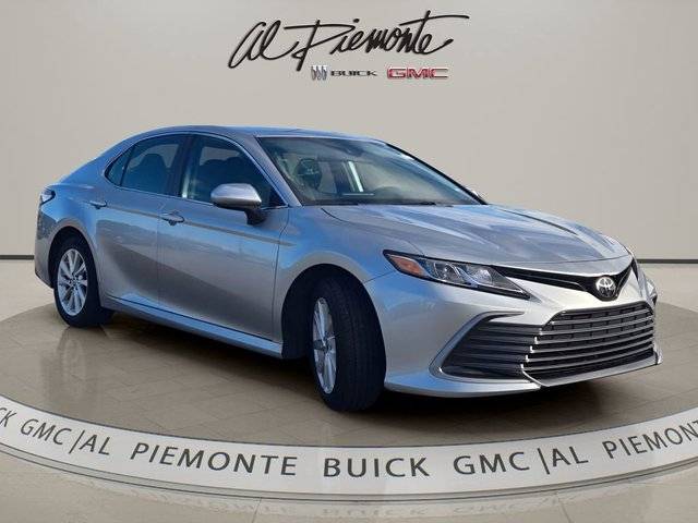 2023 Toyota Camry LE FWD photo