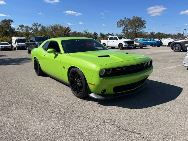 2015 Dodge Challenger R/T Scat Pack RWD photo