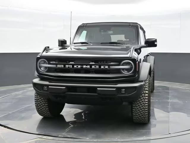 2023 Ford Bronco 4 Door Outer Banks 4WD photo
