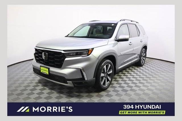 2023 Honda Pilot Touring AWD photo