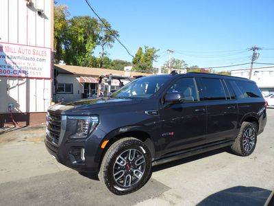 2023 GMC Yukon XL AT4 4WD photo