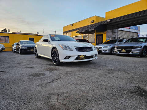 2015 Infiniti Q60 S Limited RWD photo
