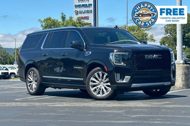 2023 GMC Yukon XL Denali 4WD photo