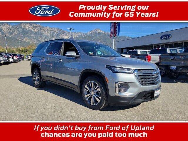 2023 Chevrolet Traverse LT Cloth FWD photo